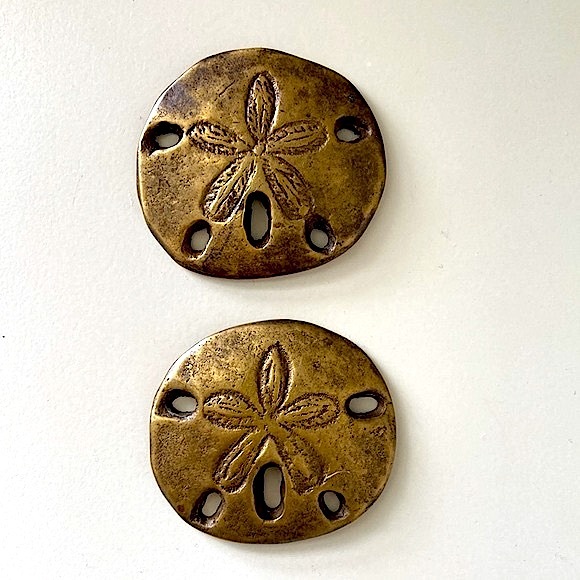 2 brass Sand Dollar Paperweights Coastal Beach Seaside Shells Decor - Picture 1 of 7